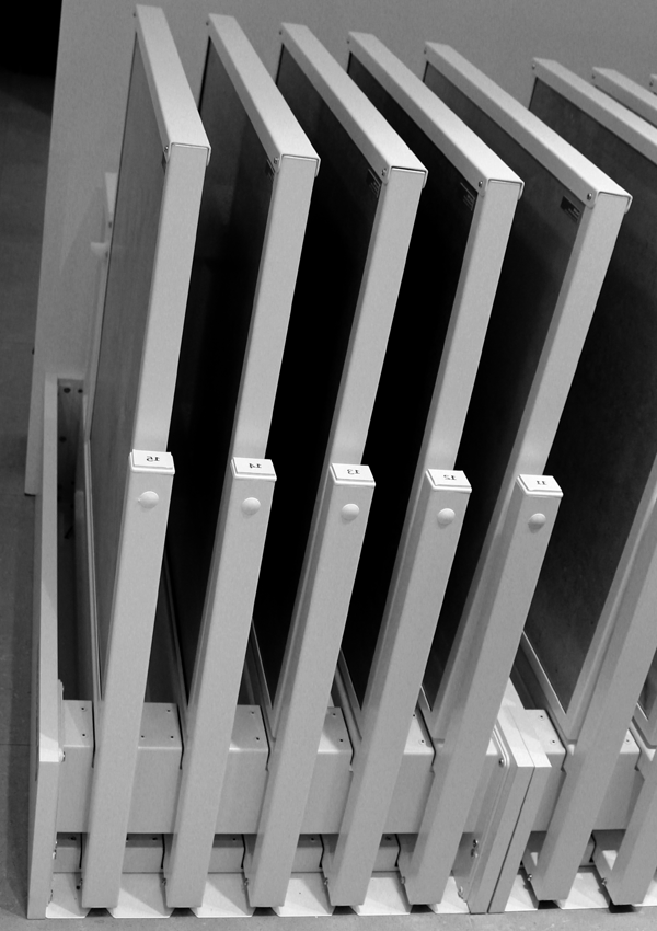 Döner Başlıklı Ürün Standı 60*120